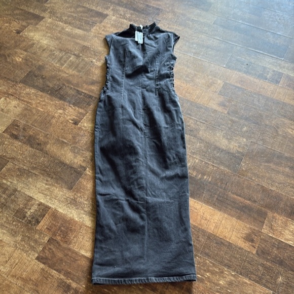 PRETTYLITTLETHING Tall Washed Grey High Neck Sleeveless Denim Midaxi Dress - Picture 4 of 11